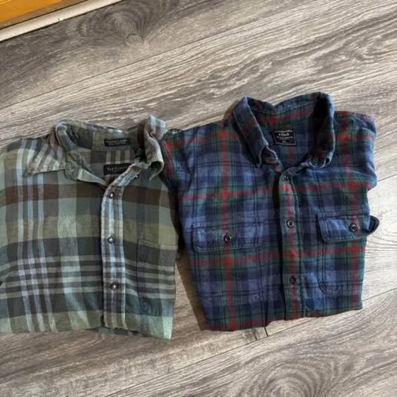 2 flannels, size XXL - Picture 2 of 4